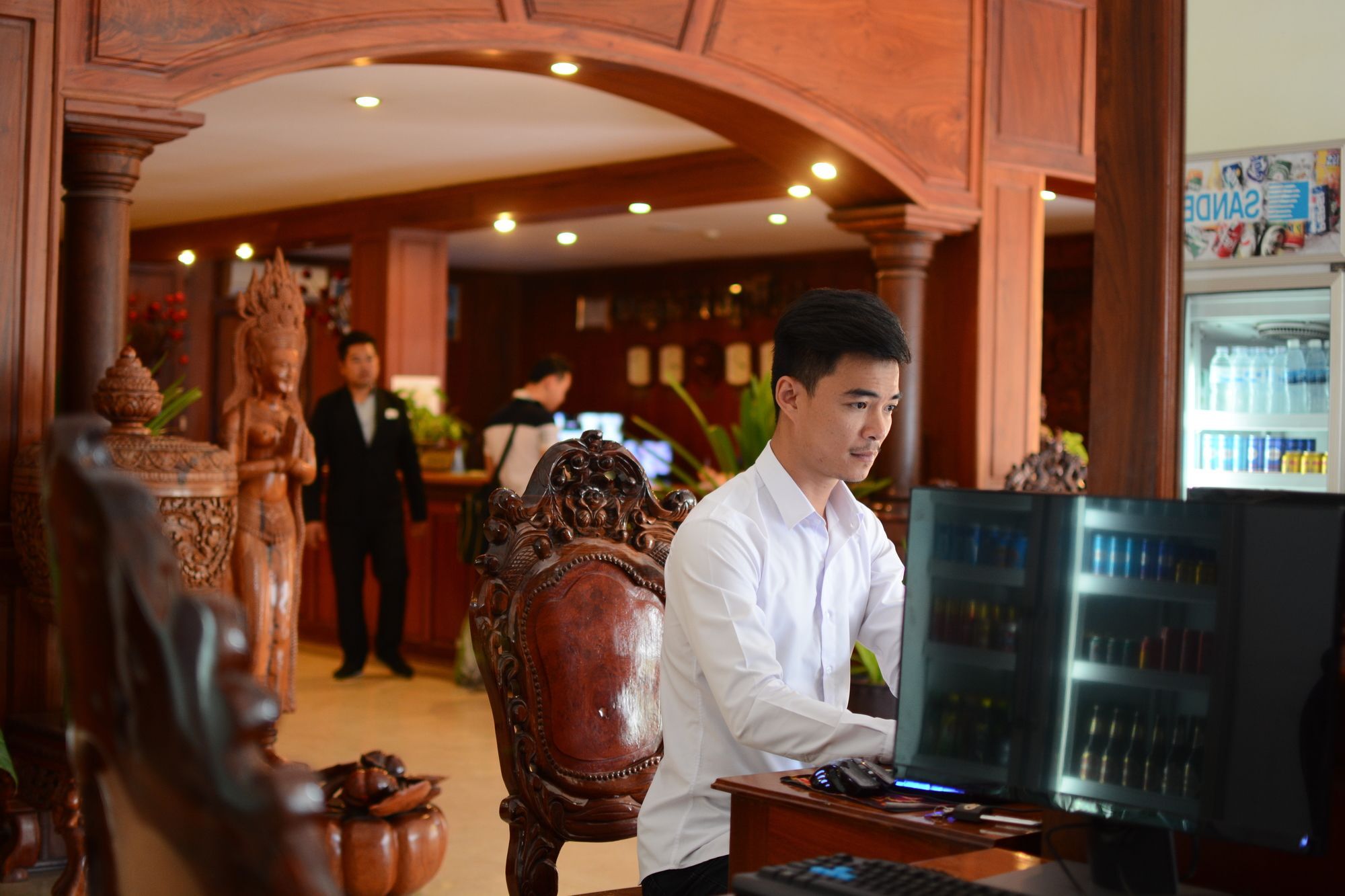 Holiday Hotel Battambang Exterior foto